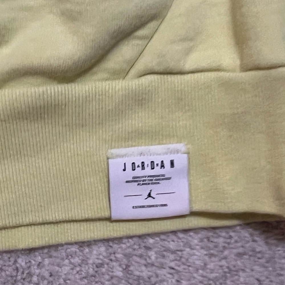 Jordan Men's  Yellow Zip-Up Sweater-size L - Picture 3 of 4